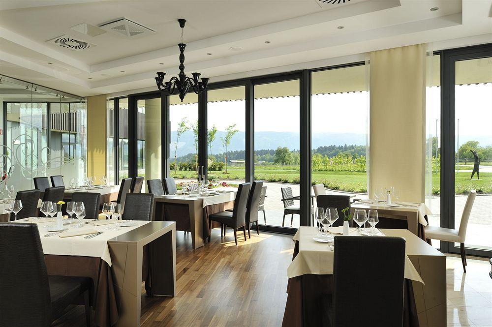 Lambergh Chateau & Hotel Dvorska Vas Eksteriør bilde
